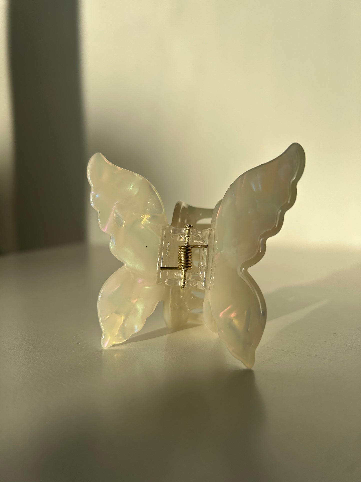 Butterfly clip