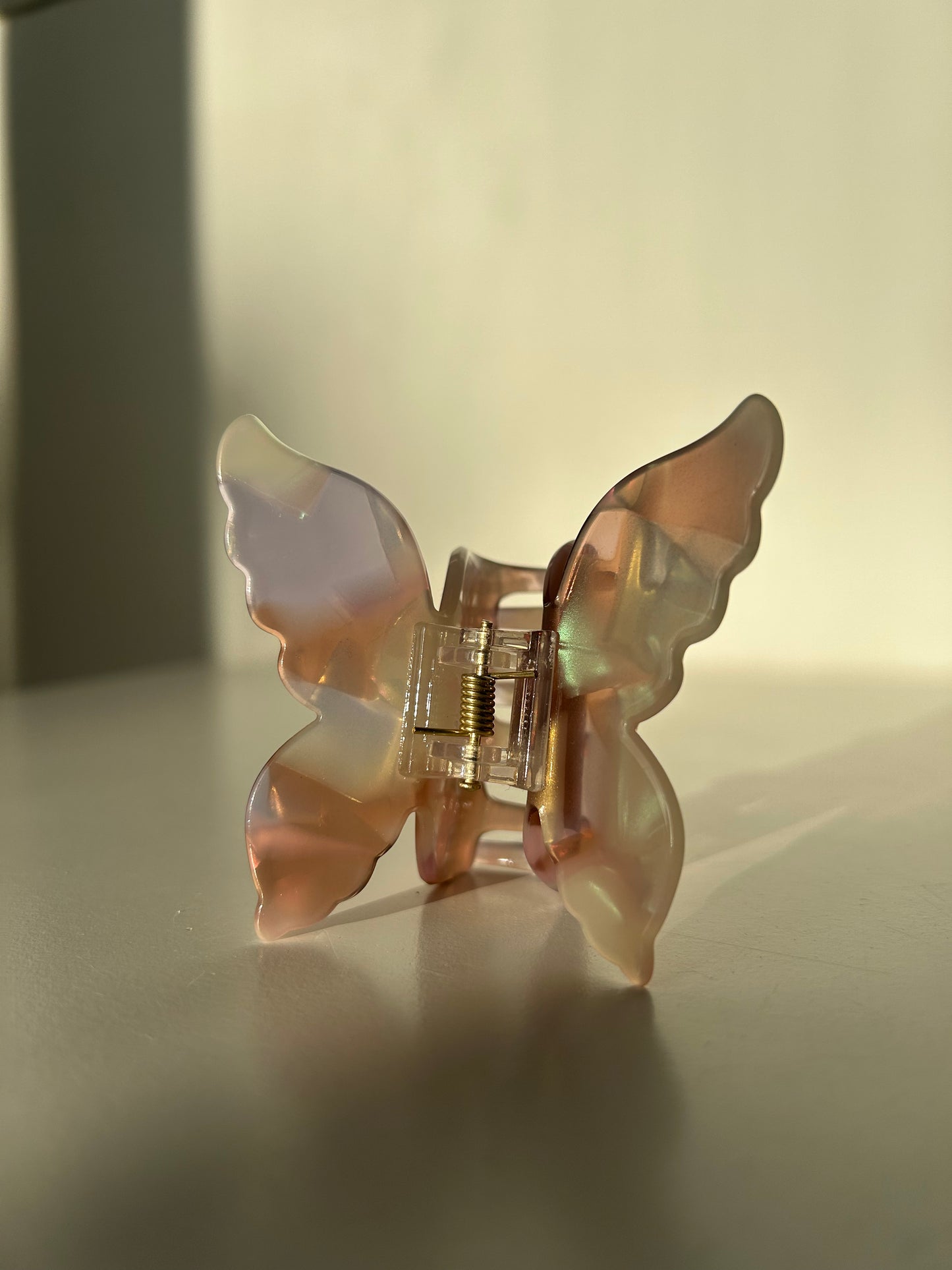 Butterfly clip